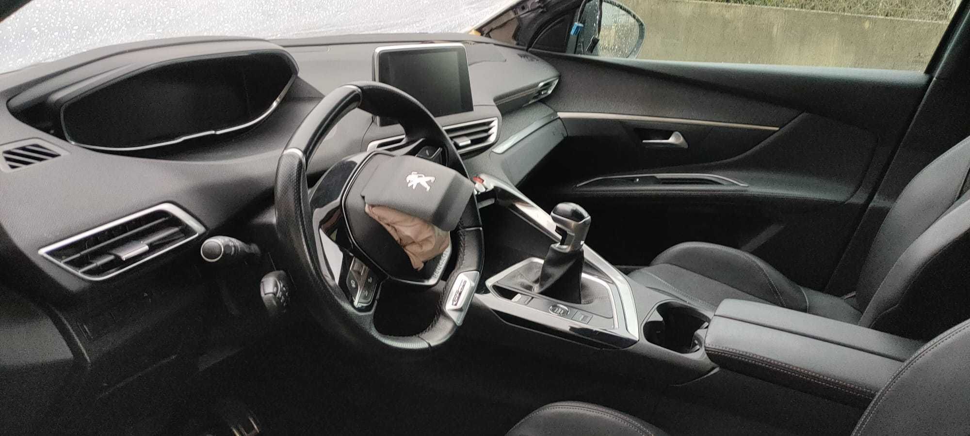 PEUGEOT 5008 II 1.5 BlueHDi Diesel 7 LUGARES