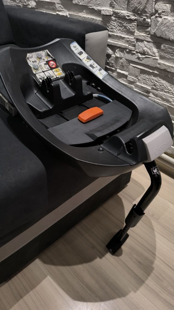 Wózek Adamex Belissa fotelik Cybex 4w1