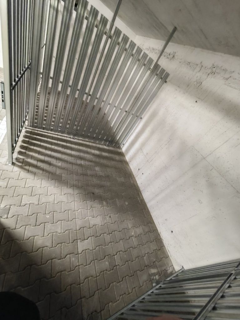 Sprzedam komórkę lokatorską/ schowek na Żabińcu  (Biały Prądnik)