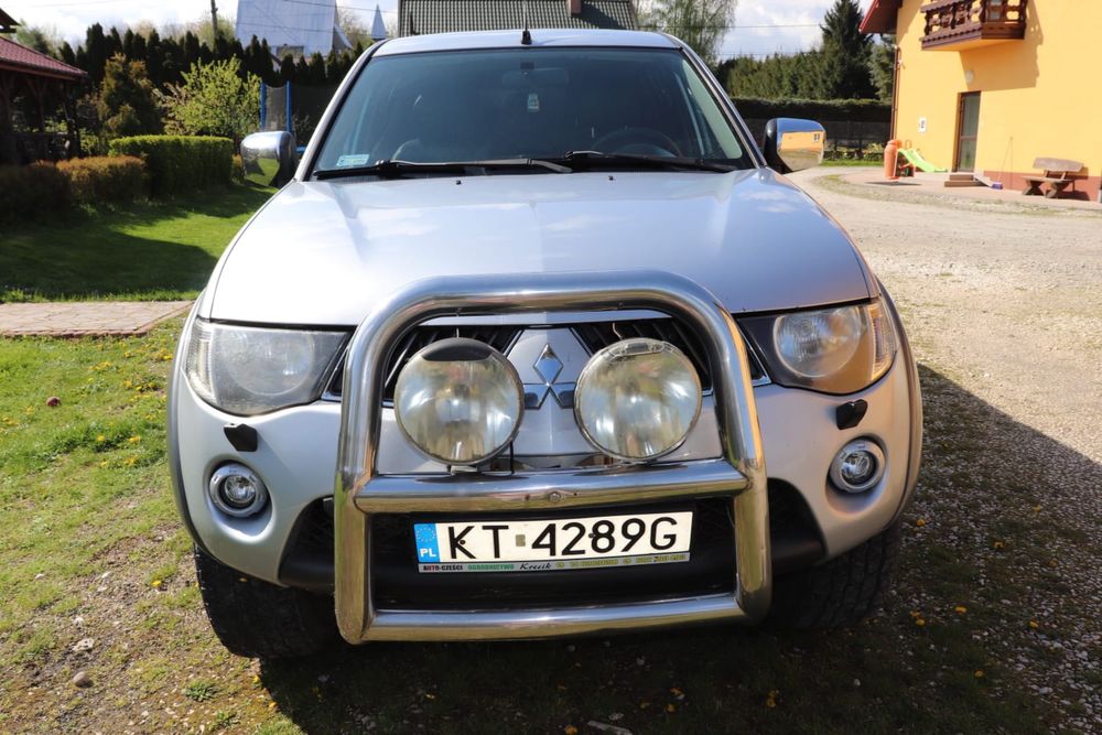 Mitsubishi L200 triton 2.5 did 178 koni pickup