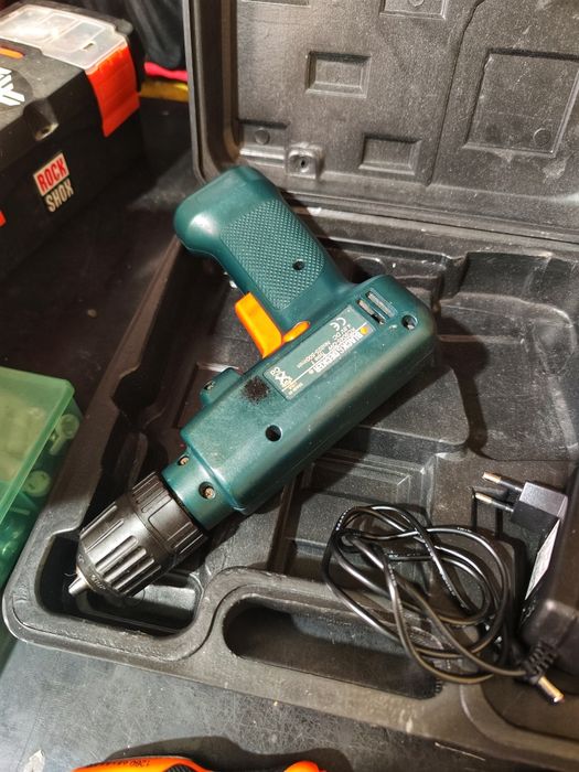 Black & Decker KC9045 Aparafusadora