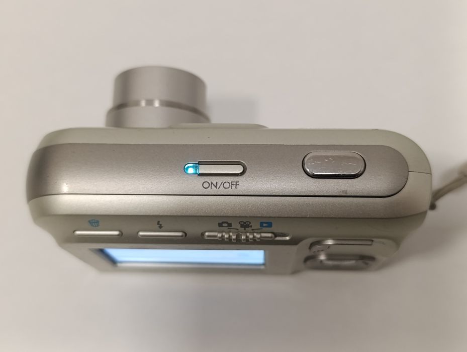 Aparat cyfrowy HP M437 5mpx x3 na baterie vintage y2k retro CCD +karta