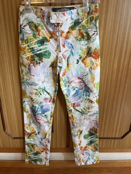 Calças ás flores Colcci,como novas,tamanho 40,7€