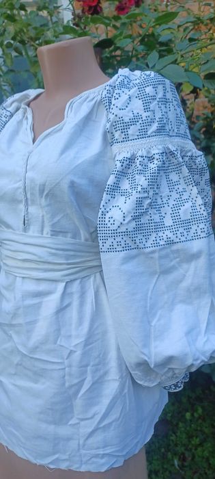 Старовинна вишиванка (туман)