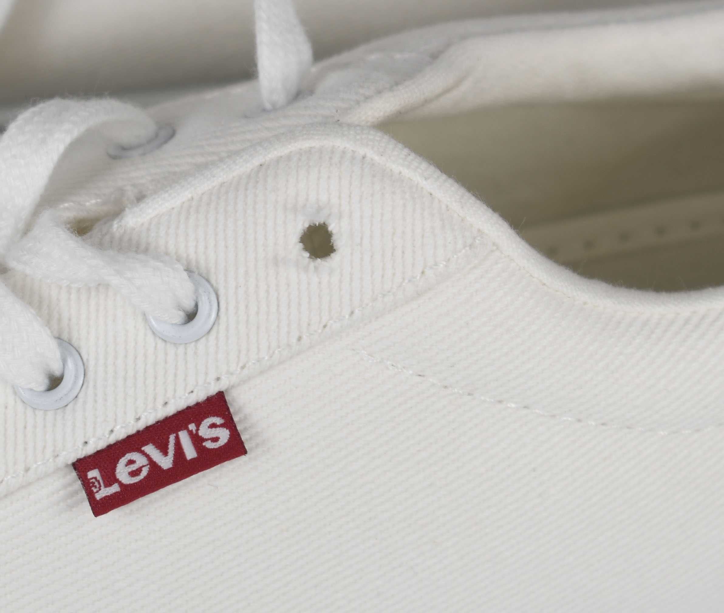 Nowe z wadą trampki levi's malibu 2.0 roz. 40