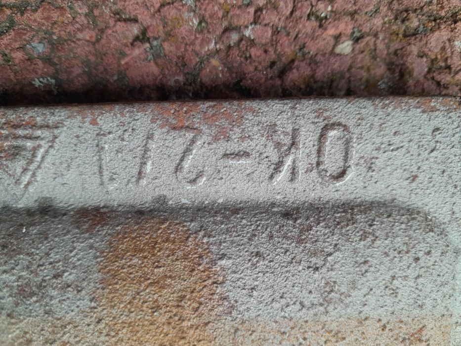 Stara lampa przemysłowa, oprawa oświetleniowa PRL