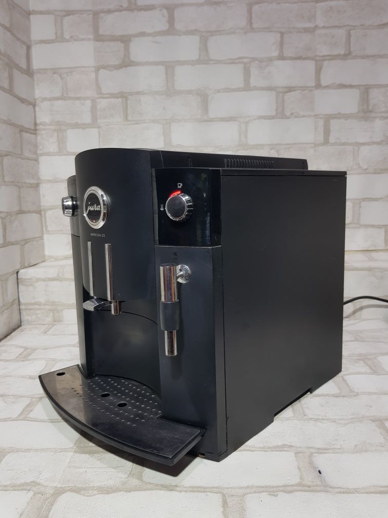 Кавомашина/ кофемашина Jura impressa C5, б/у з Німеччини +1ц
