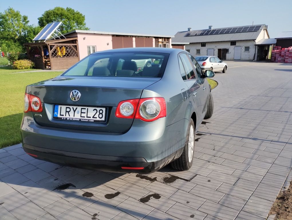 VW Jetta 2005 - benzyna 1.6 MPI + LPG