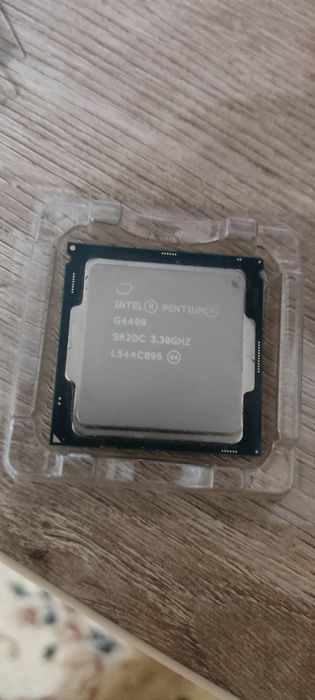 Процесор Intel G4400 2x 3.3 GHz s1151, E5 2620