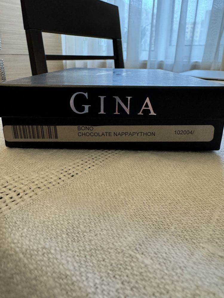 Продам кошелек Gina из рептилии в отличном состоянии