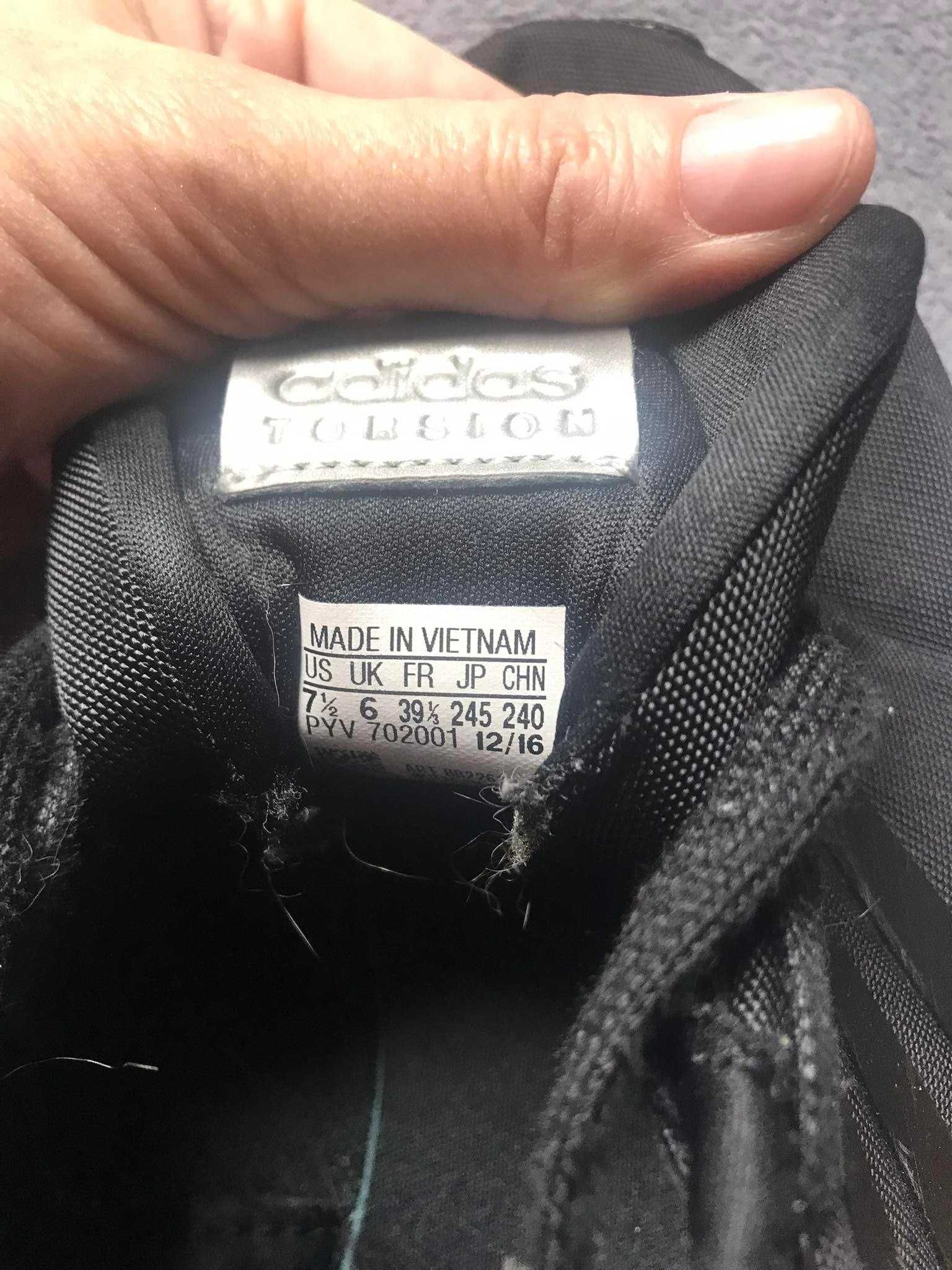 buty dziewczęce adidas używane, rozm. 39 1/3