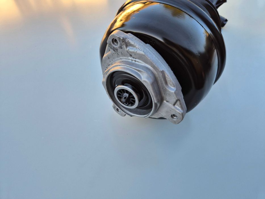 Amortyzator AIRMATIC Prawy Przód Przedni Mercedes E W212 Miech CLS 218