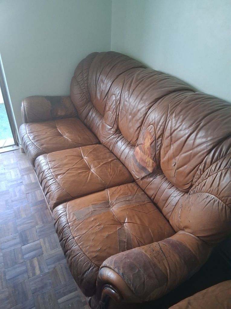 Móvel de TV + Sofá + 2 Poltronas