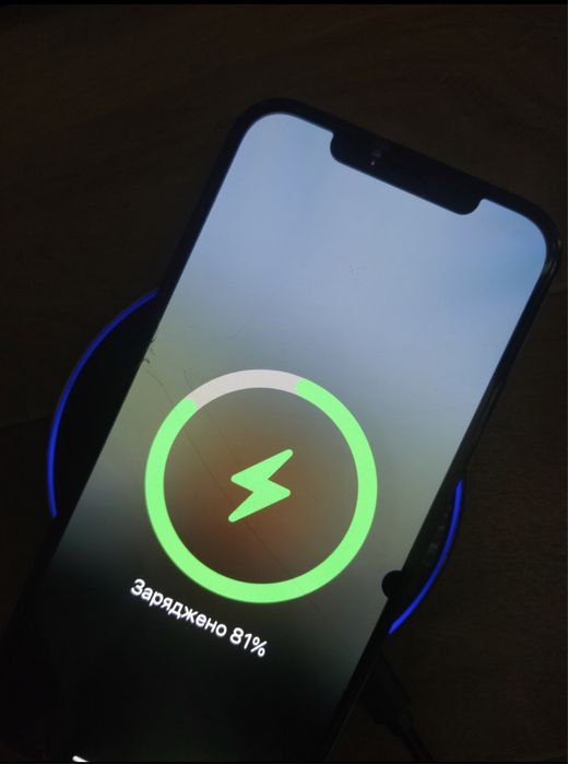 Безпровідний зарядний пристрій, апарат для гальванічної чистки