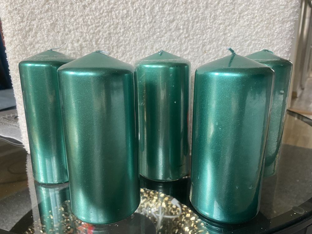 Sprzedam 5 pieknych świec w kolorze zielonym
