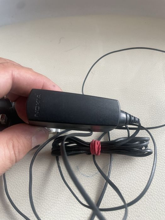 Ładowarki Nokia z cienkim bolcem. 2 sztuki.