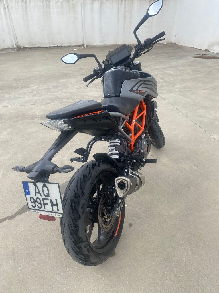 Ktm  duke  125cc