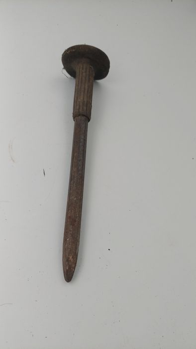 Klin do betonu lub drewna