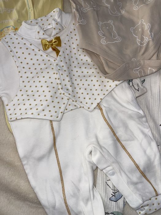 Одяг для немовлят