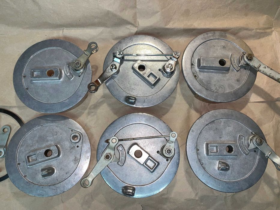 Новый тормозной опорник с колодками в сборе Ява 634-01, Чезет 472/3/5