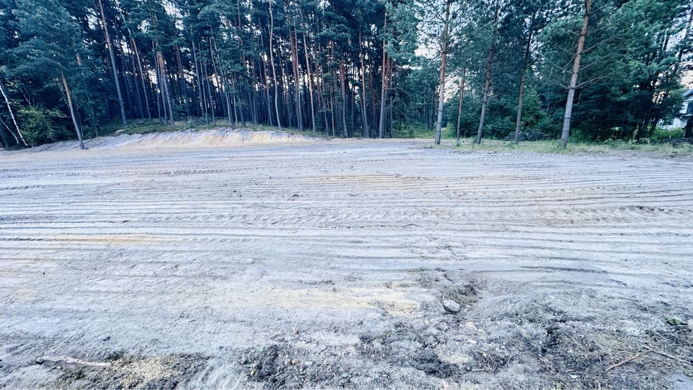 Usługi koparko ładowarką i wywrotką