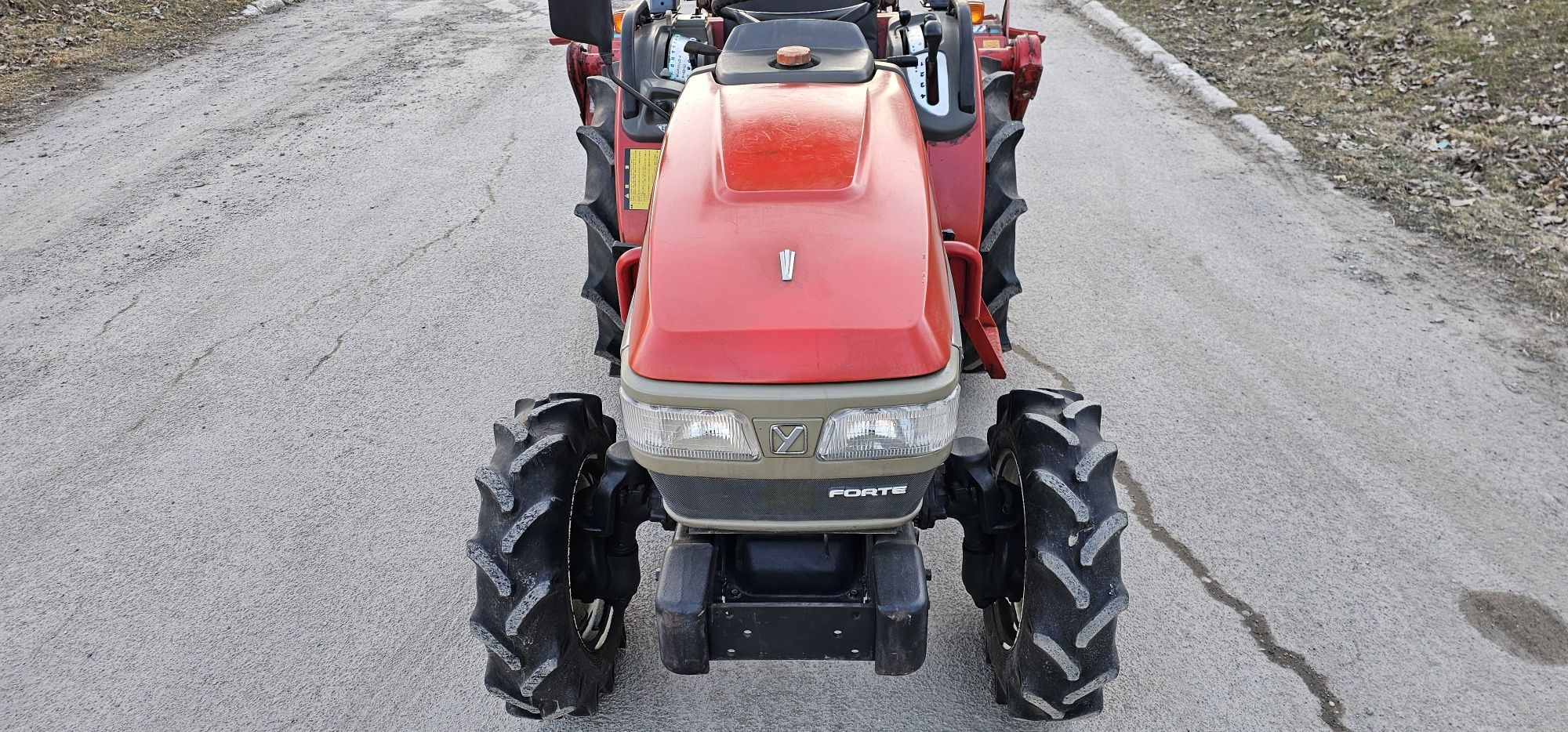 Японський Мінітрактор Трактор  Yanmar F 230