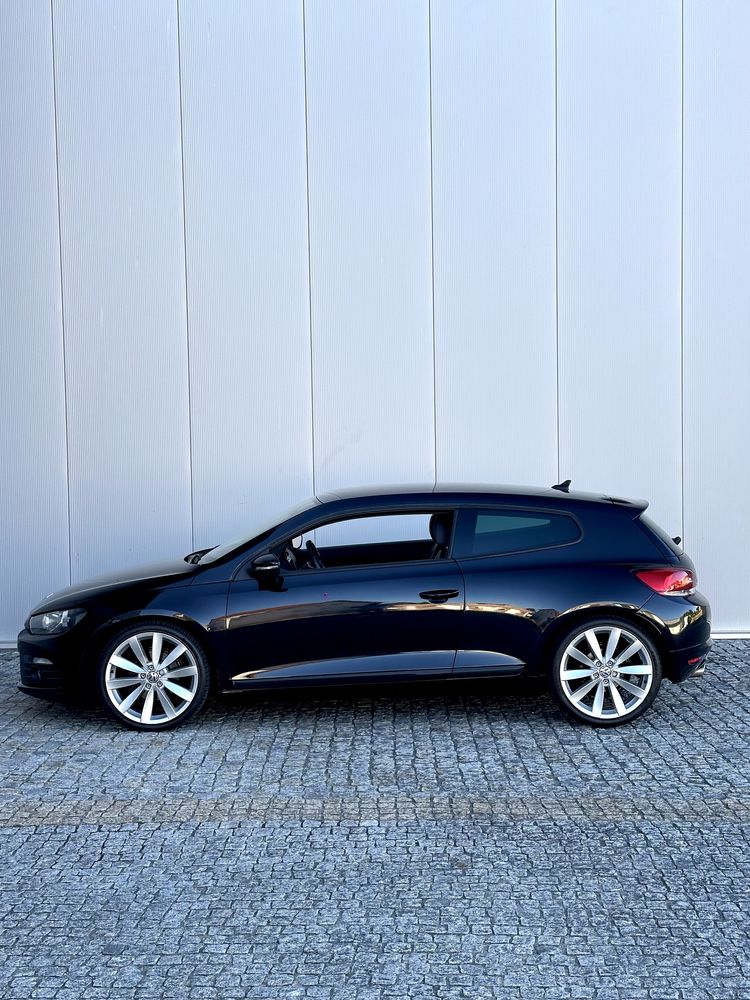 Volkswagen Scirocco TDI ( Trato de crédito)