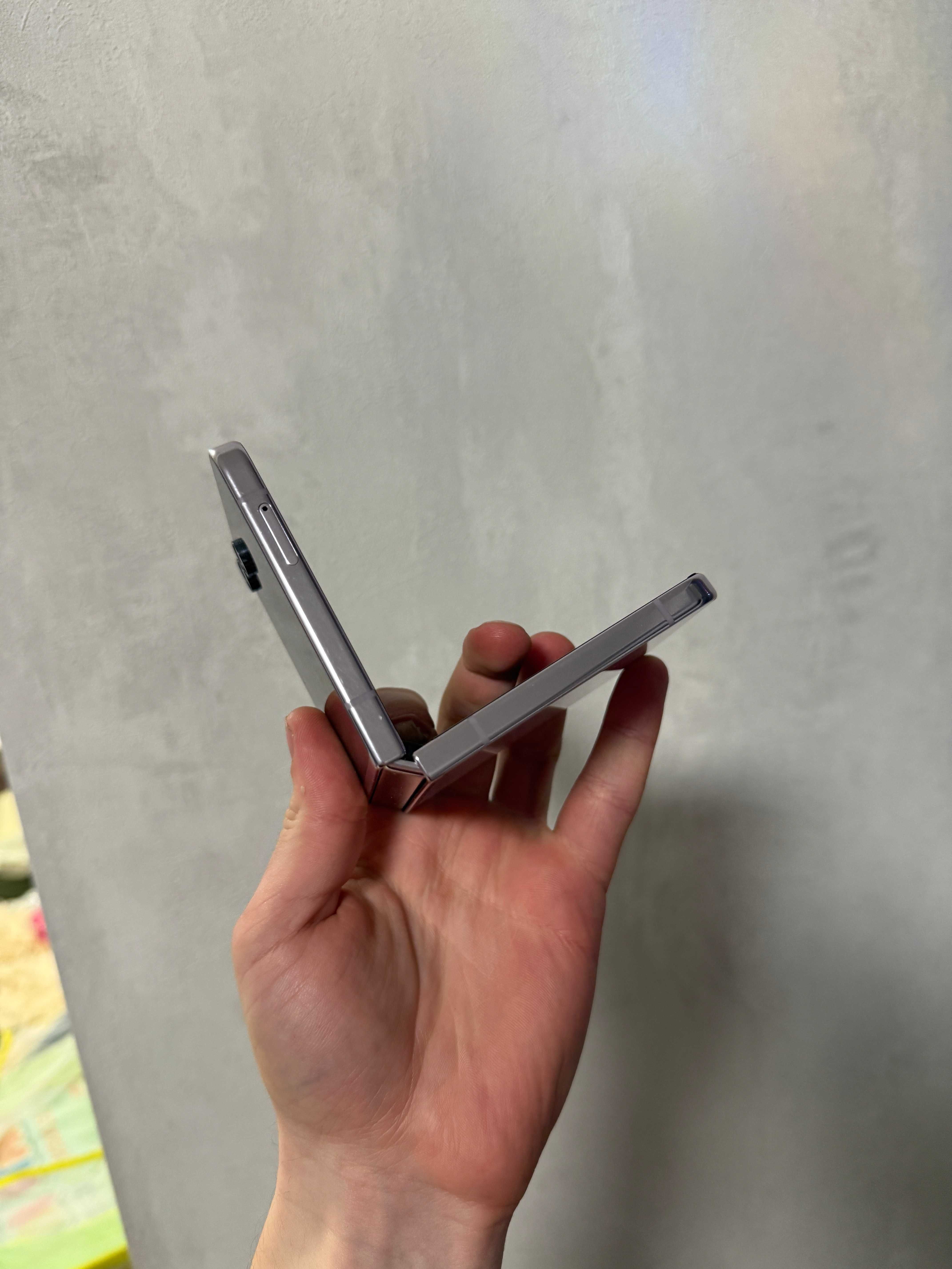 Samsung Z Flip 5 8/256GB стан нового TRADE-IN