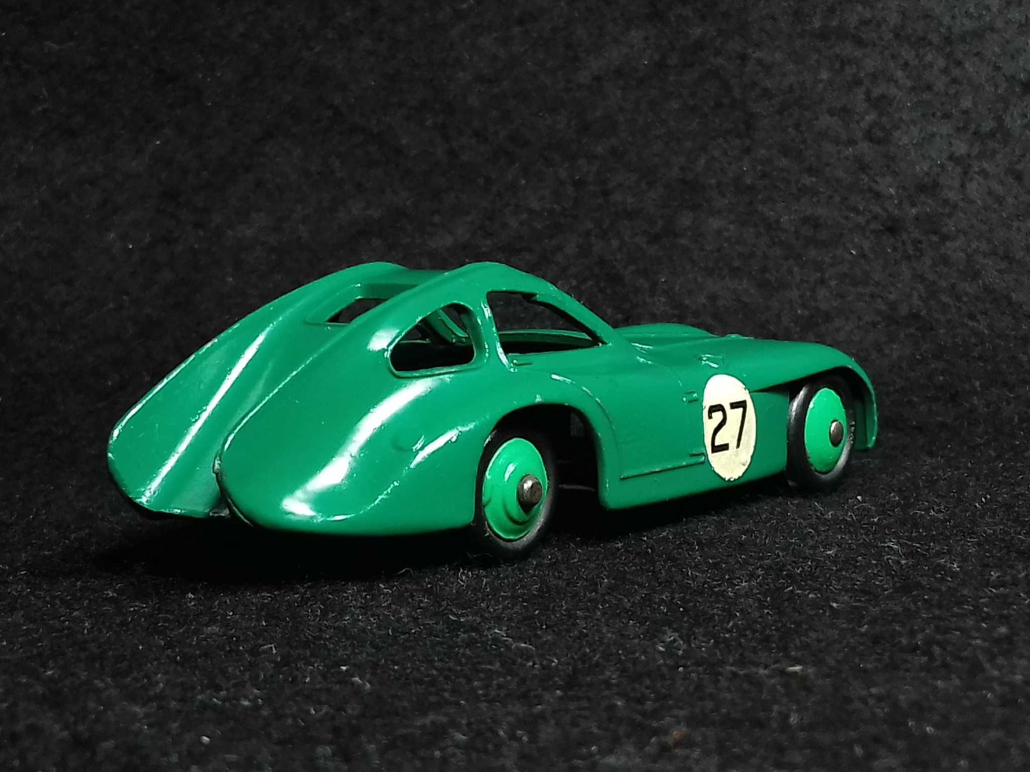 Dinky Toys #450 - Bristol - 1950s by Meccano Ltd