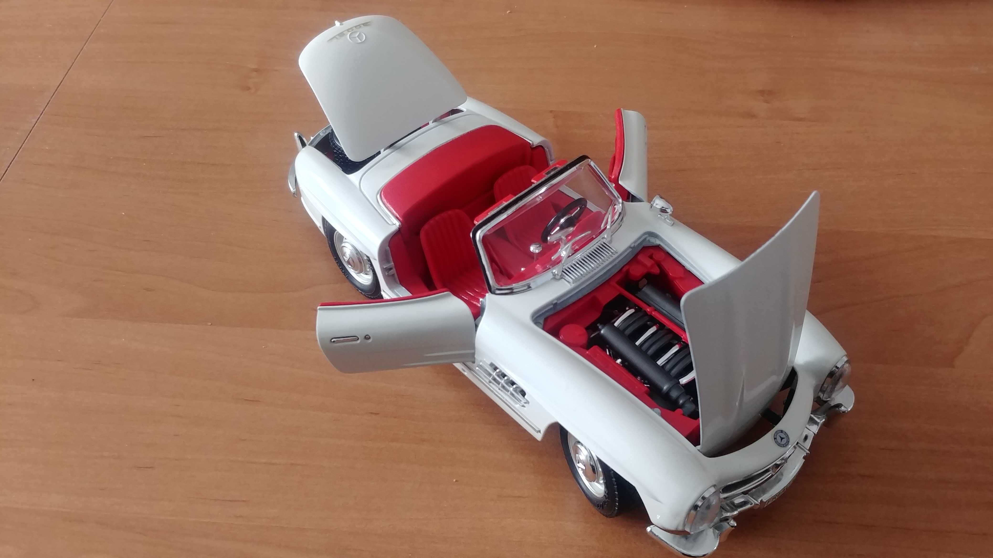 Mercedes 300 SL w skali 1/18 zamiana