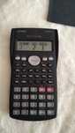 Vendo uma calculadora Casio fx