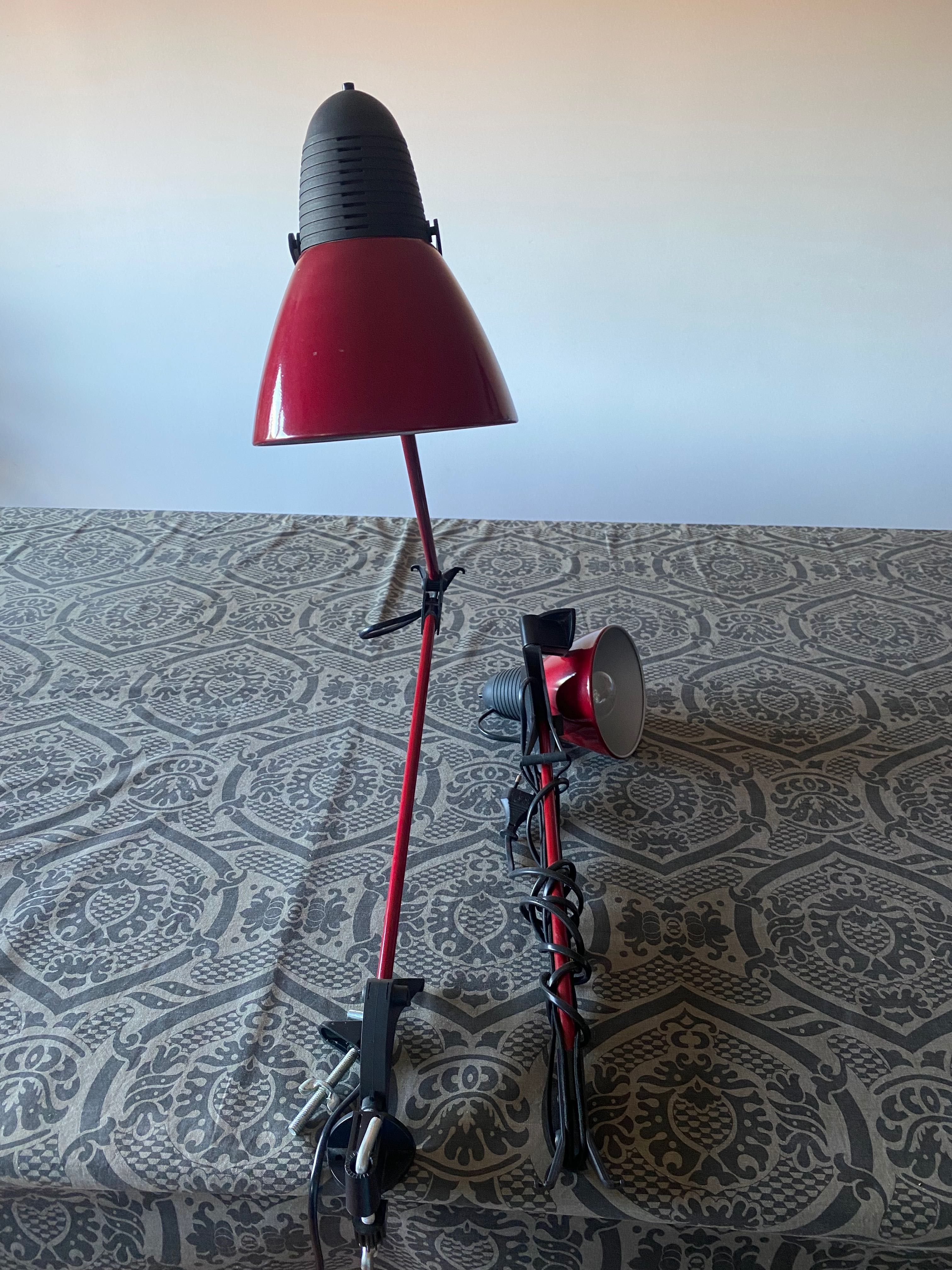 Candeeiros com apoio de mesa
