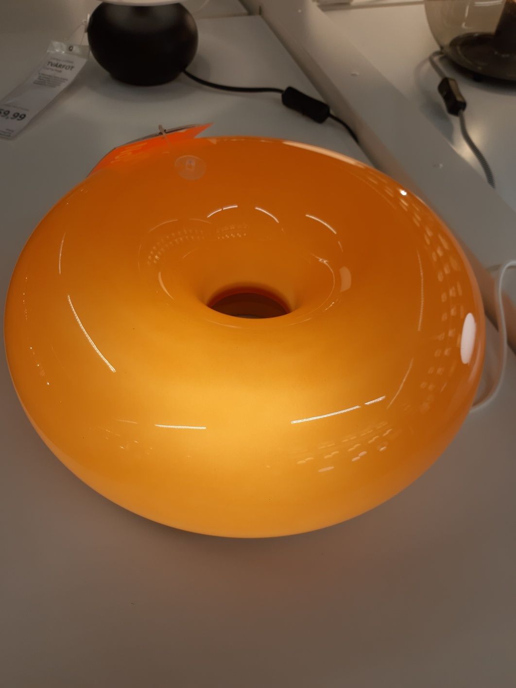 Lampa varmblixt Ikea pączek donat pomarańcz szkło kolekcja limited mar