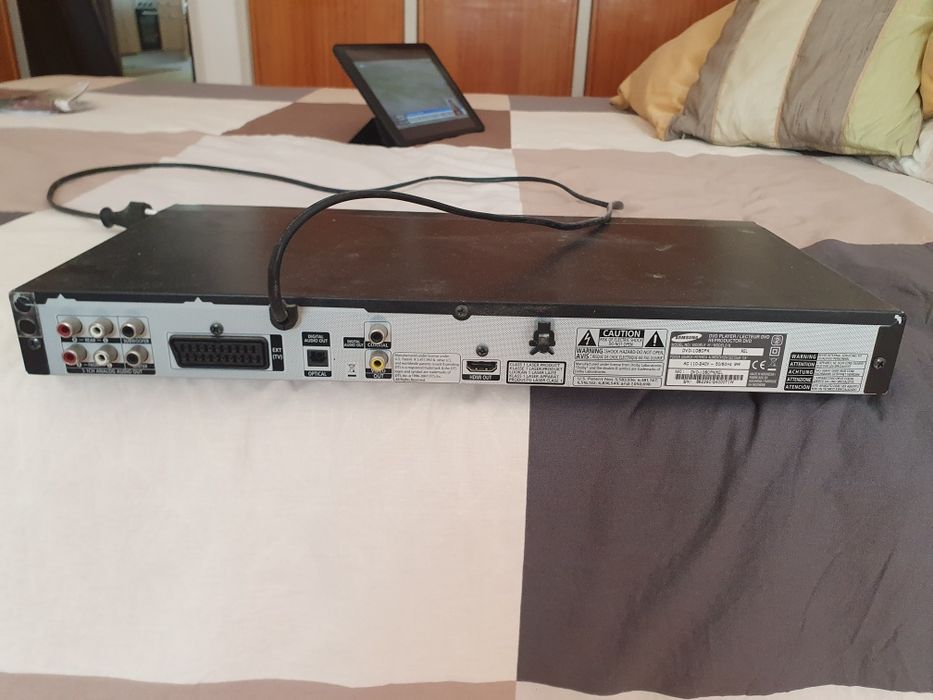 Leitor dvd samsung a funcionar, com hdmi. Sem comando.64551112754691121
