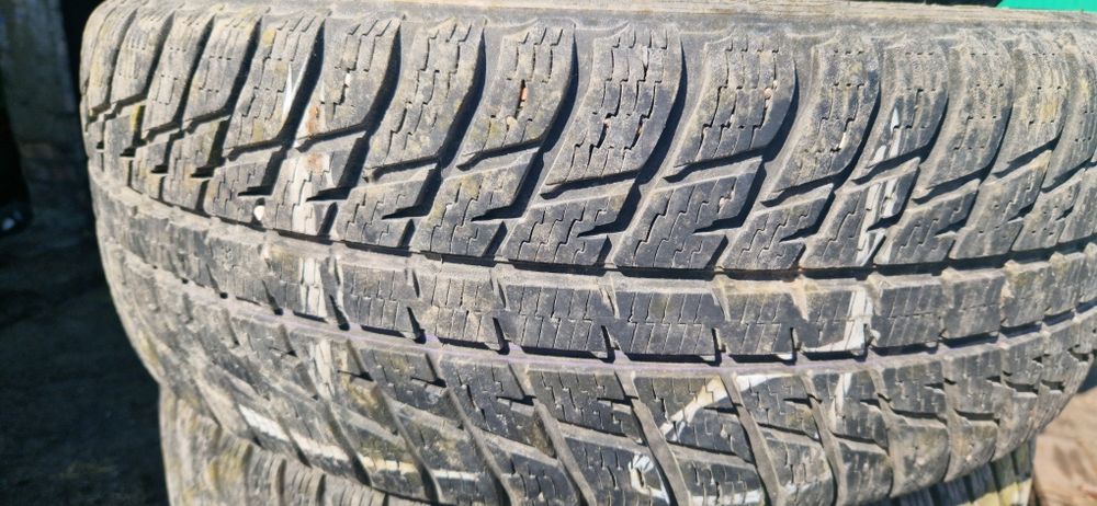 Opony NOKIAN zimowe 225/60R17 103H XL WR SUV3 wzmocnione do SUV-a