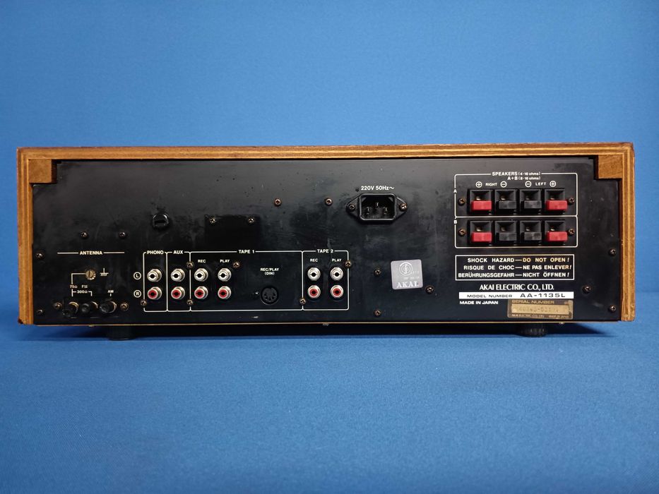 receiver AKAI AA-1135L