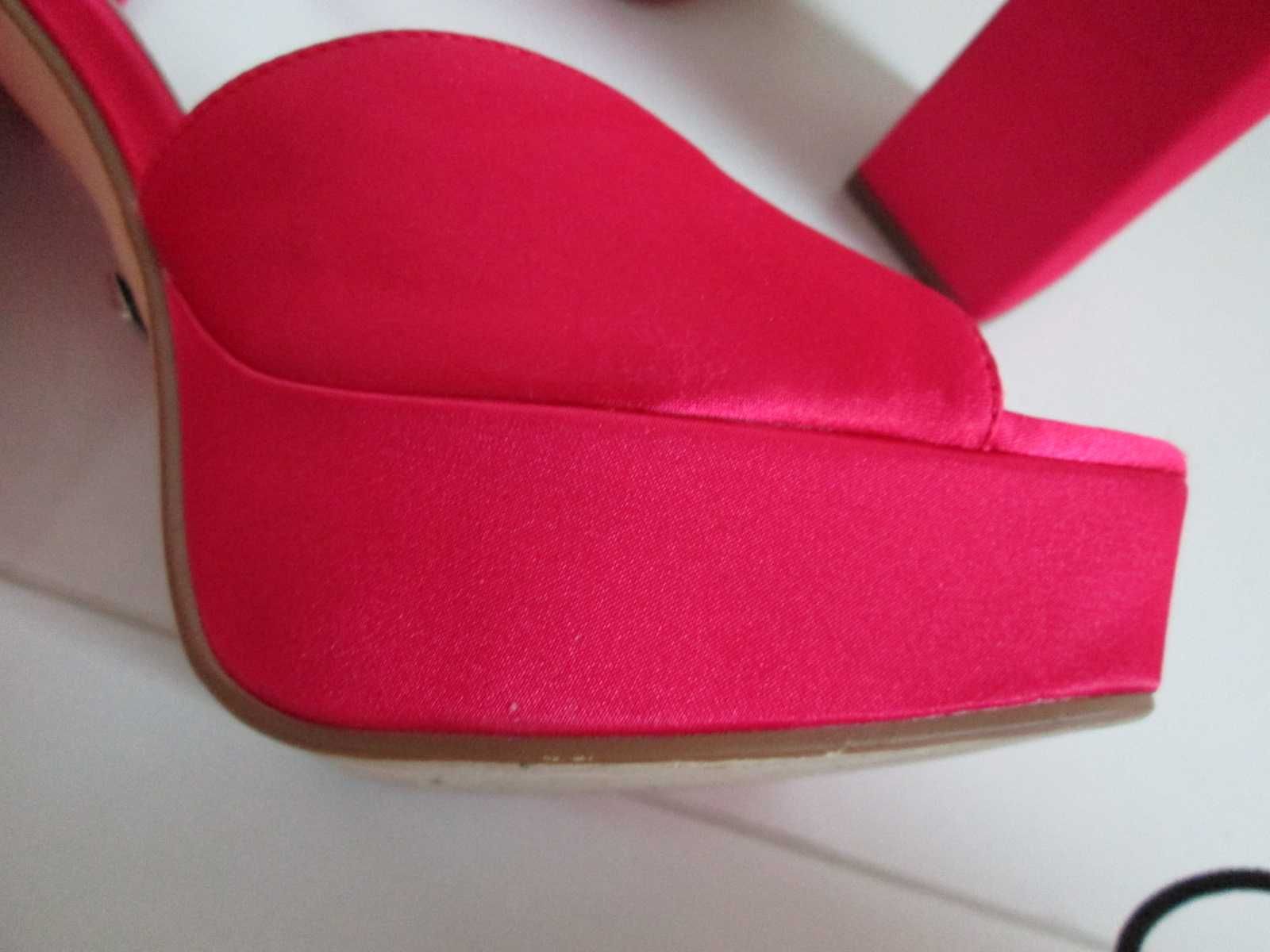 Quiz wysokie buty sandały różowe neonowe platforma 39