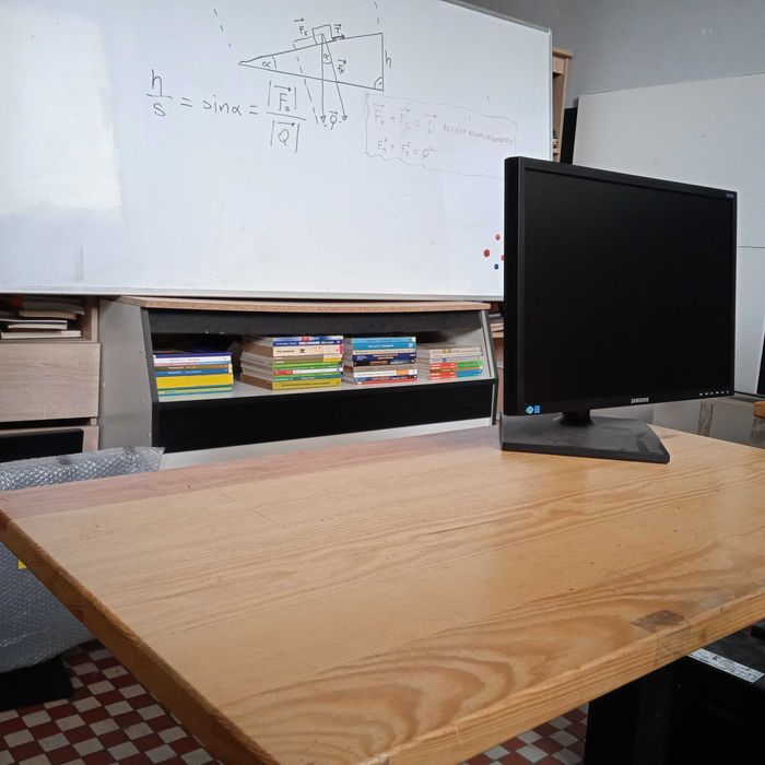 Fizyka, stacjonarny kurs maturalny, grupy czteroosobowe