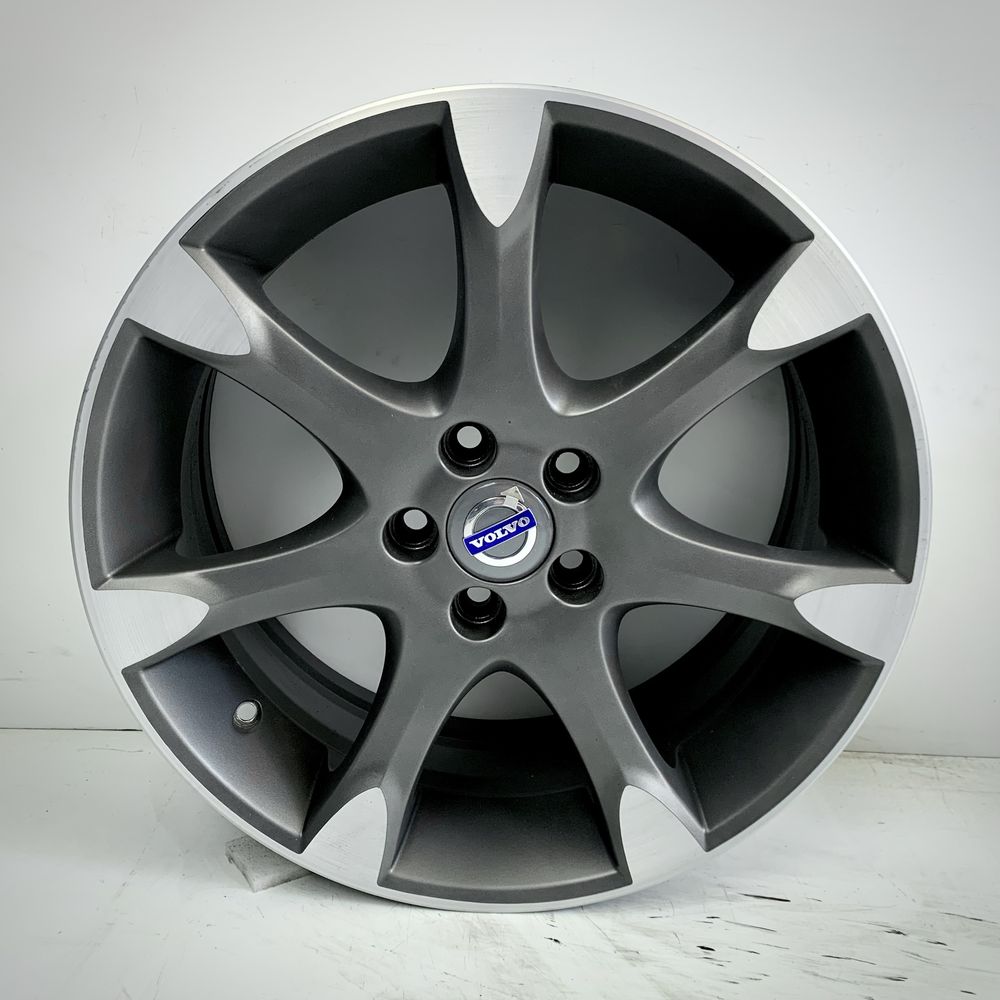 Felgi 18” Volvo XC70 XC60 V70 S40 V50 S60 V60 / 8J et55 (056)