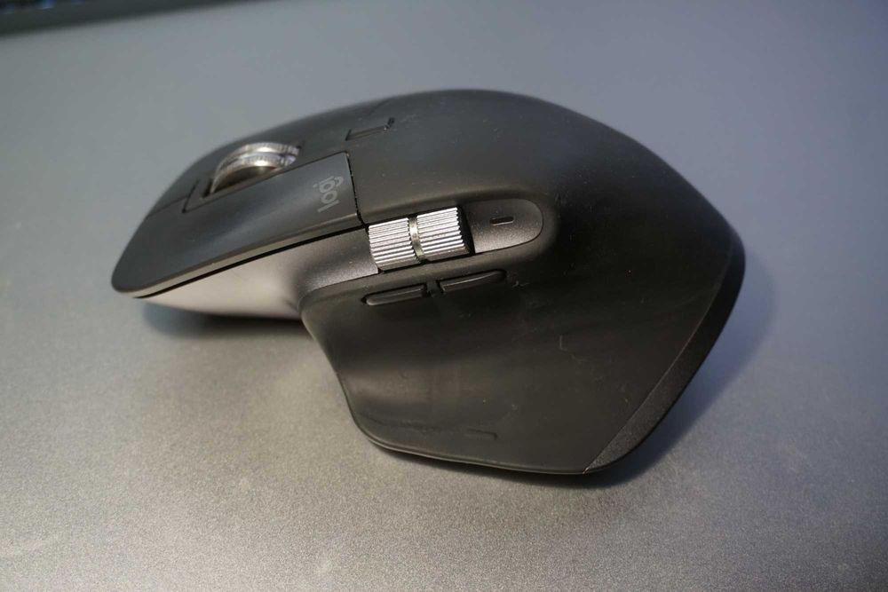 Продам мишку Logitech MX Master 3