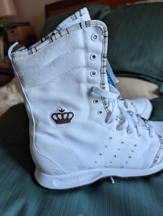 Botim casual novo  super.leve .