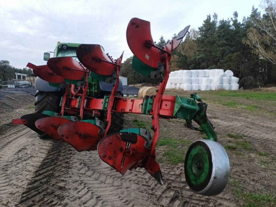 Pług Kverneland 4 skibowy obrotowy