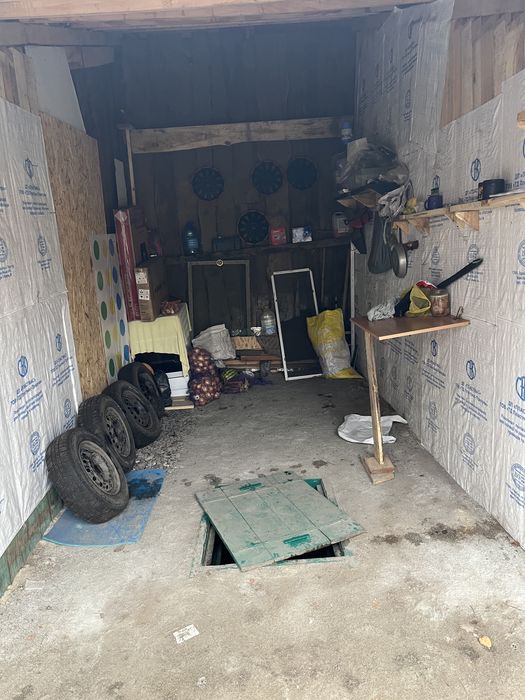 Продам гараж центр міста