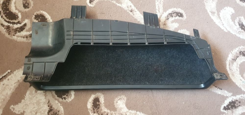 Карман під бардачок Audi 100c3