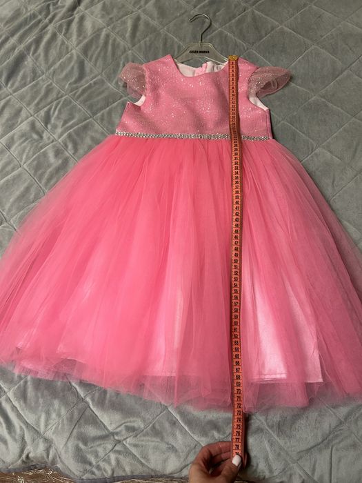 Сукня святкова на дівчинку 4-5 р