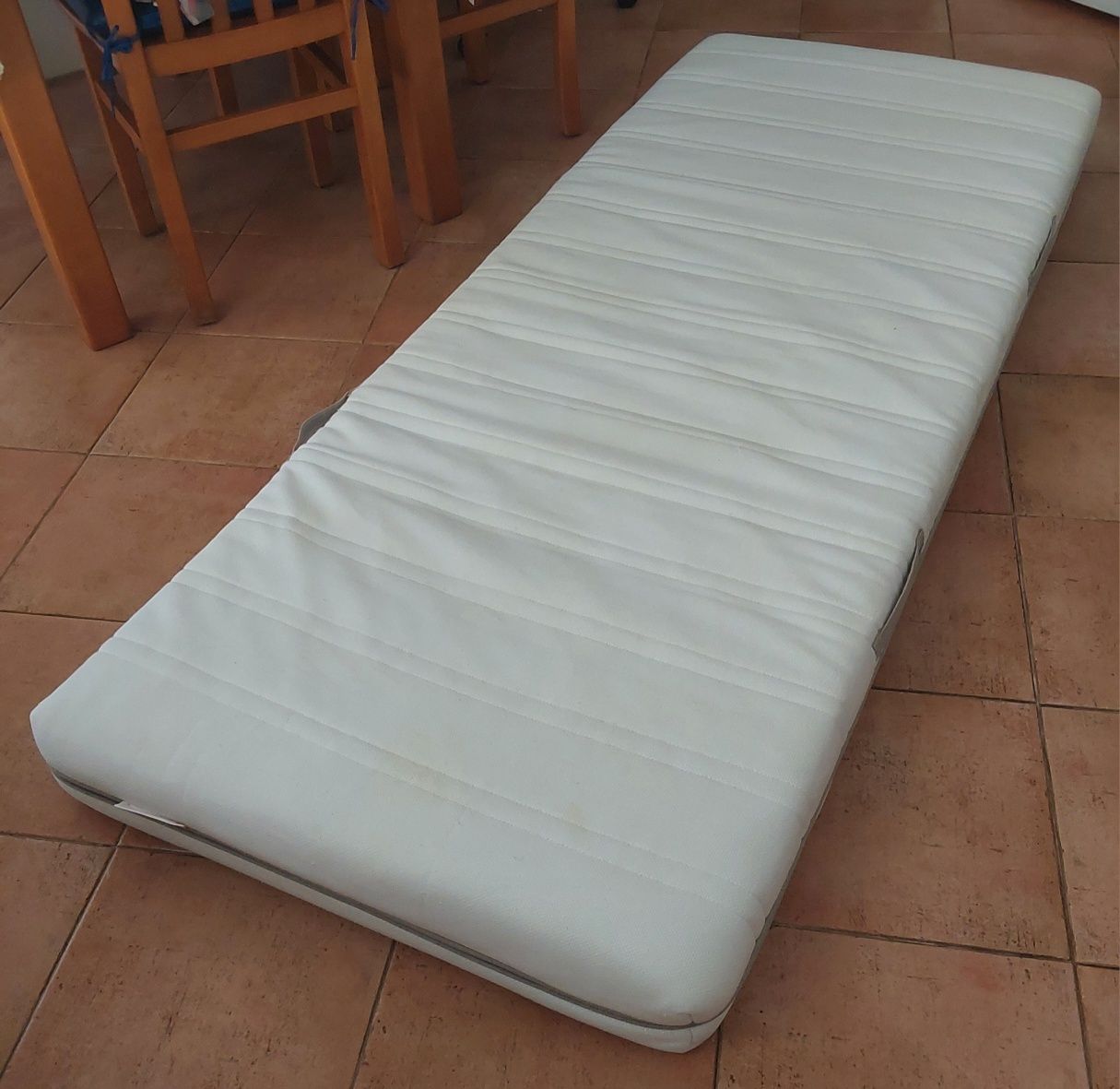 COLCHÃO DE ESPONJA PRONTOS A USAR. Casa,Quarto,Sala,Campismo,Garagem.
