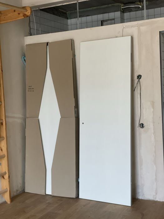 Приховані двері Secret Doors з алюмінієвим профілем