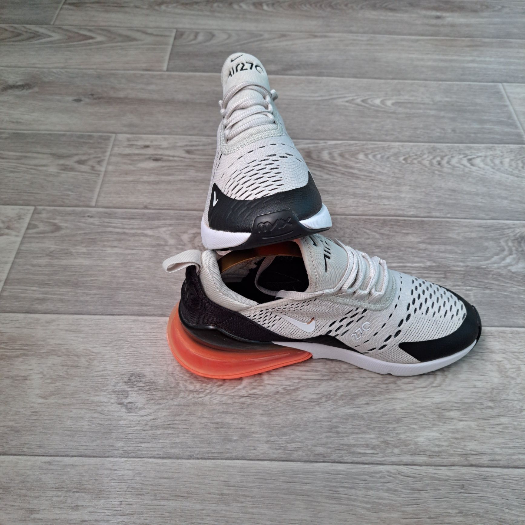 Кроссовки NIIKE AIR MAX 270 р.38 оригинал