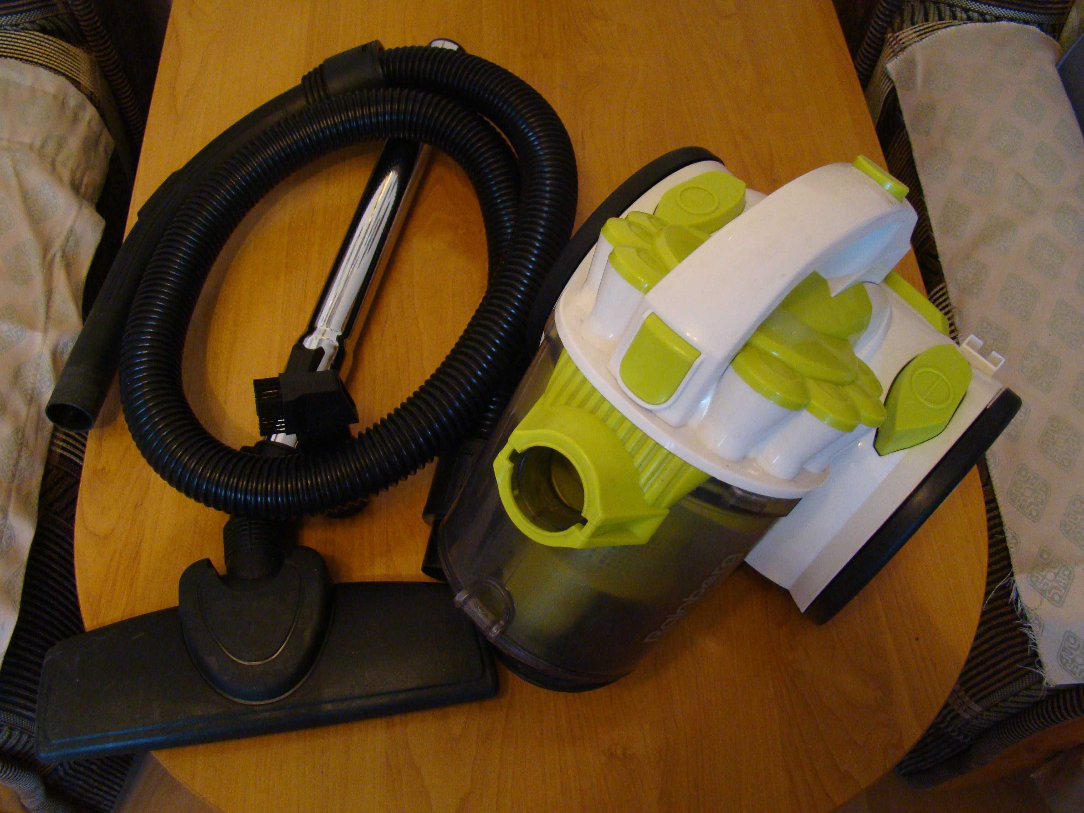 Вакуумный пылесос Vacuum Cleaner модель RB-651 2500W