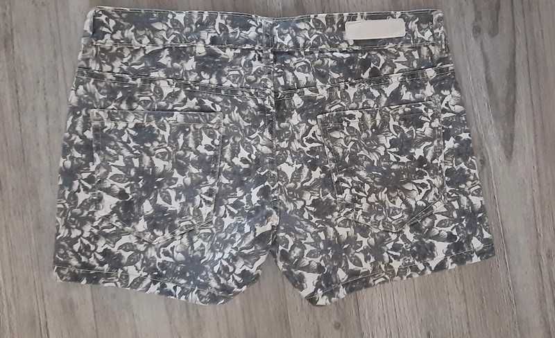 Wzorzyste szorty z niskim stanem Esmara/Lidl, rozm. 36